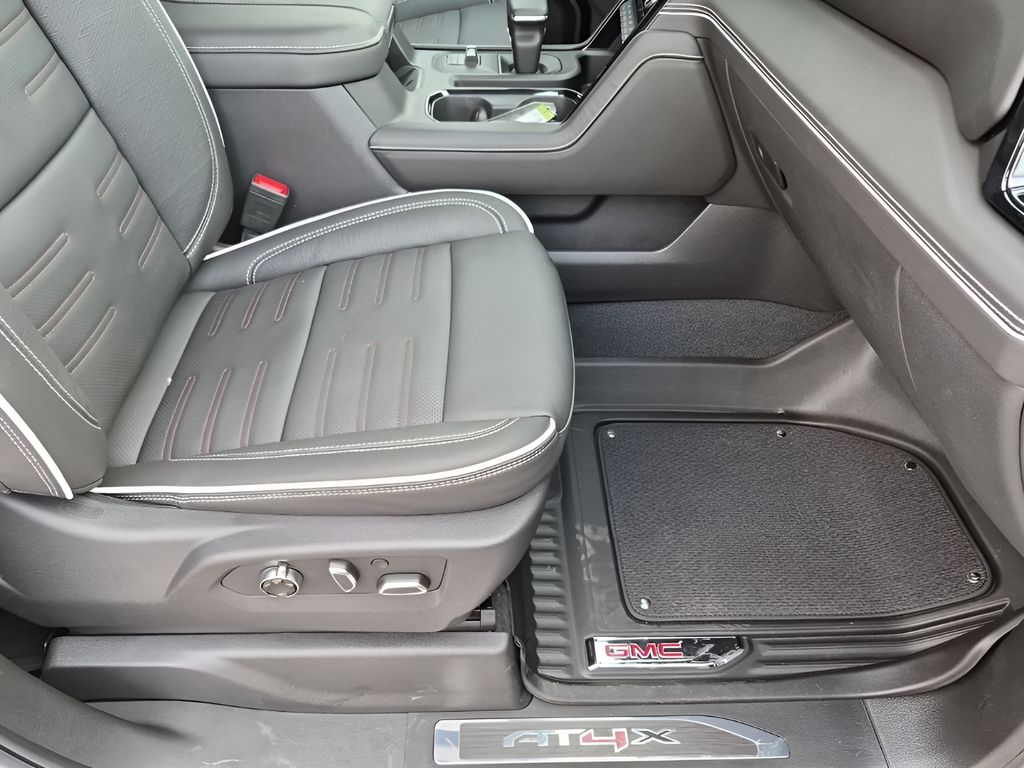 New 2026 White GMC AT4X image 16