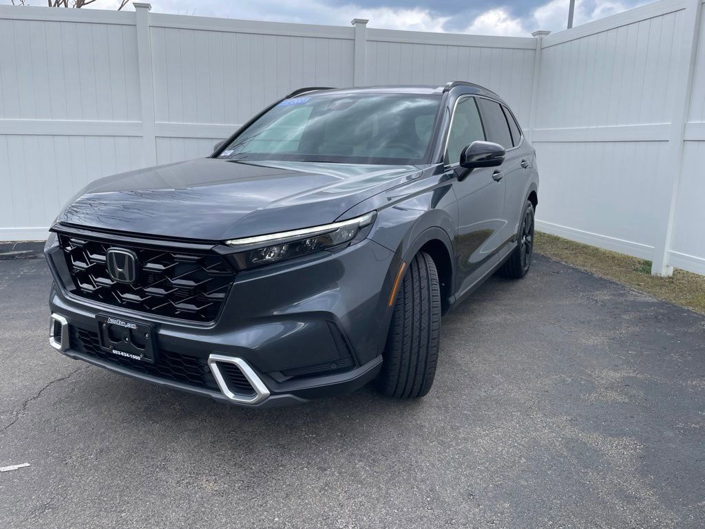 View vehicle photo 3