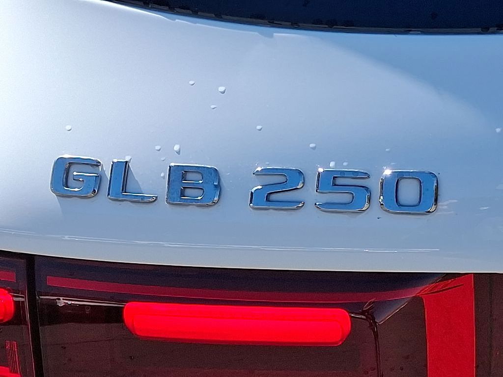 Thumbnail: 2025 Mercedes-Benz GLB - 23