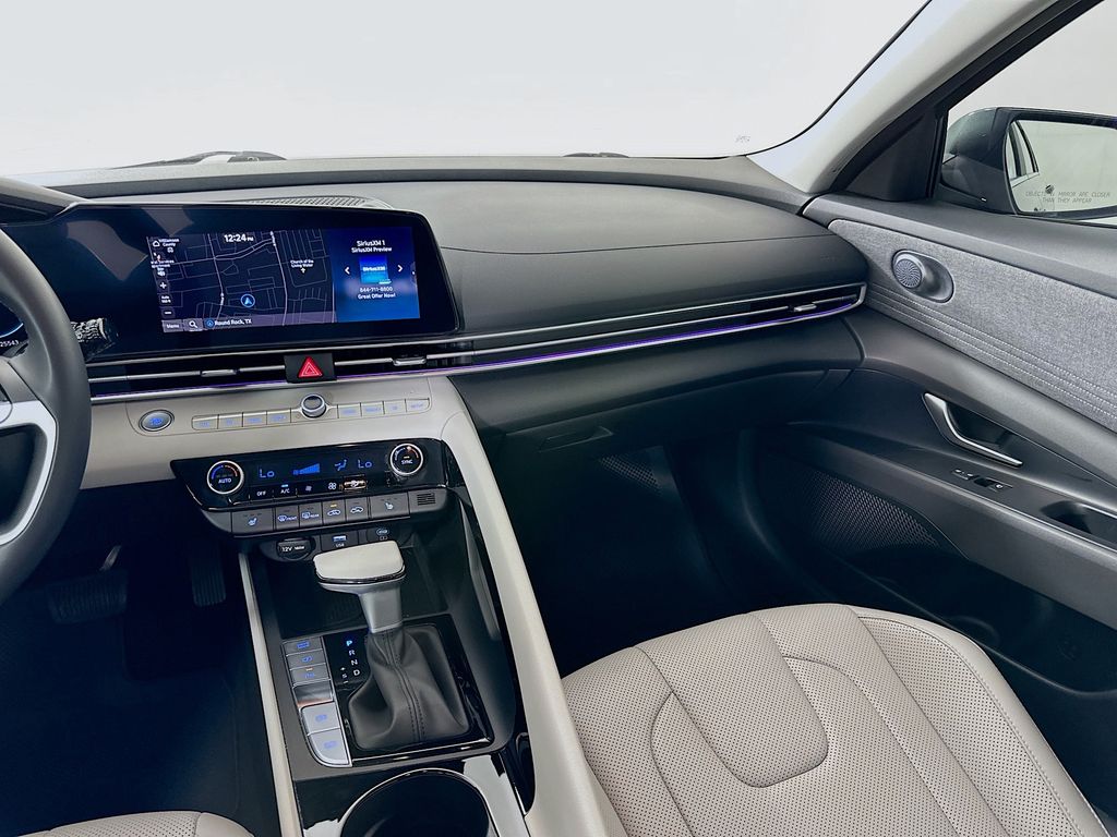 Thumbnail: 2024 Hyundai Elantra - 24