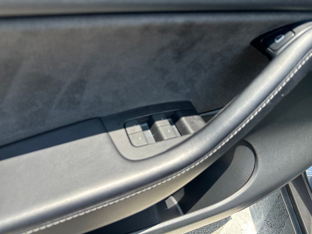 Used Car 2022 Tesla Model Y  Long Range For Sale Under $35,000 In Austin, Texas
