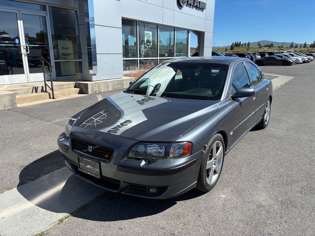 2004 Volvo S60 R Sedan All-Wheel Drive 5-Speed Automatic Overdrive