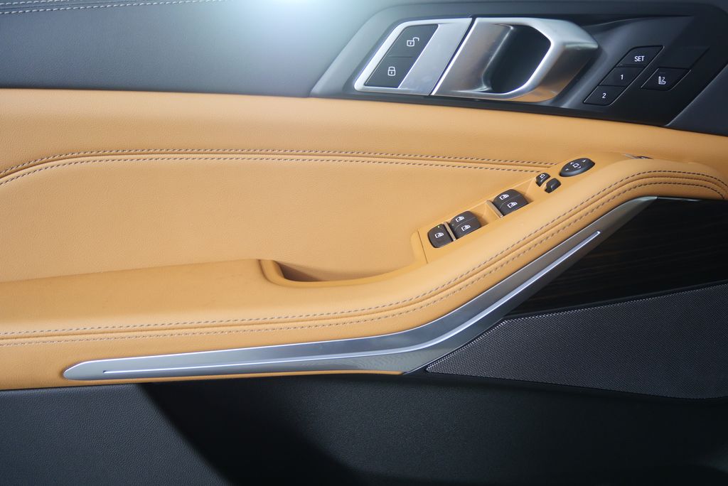 Thumbnail: 2026 BMW X5 - 8