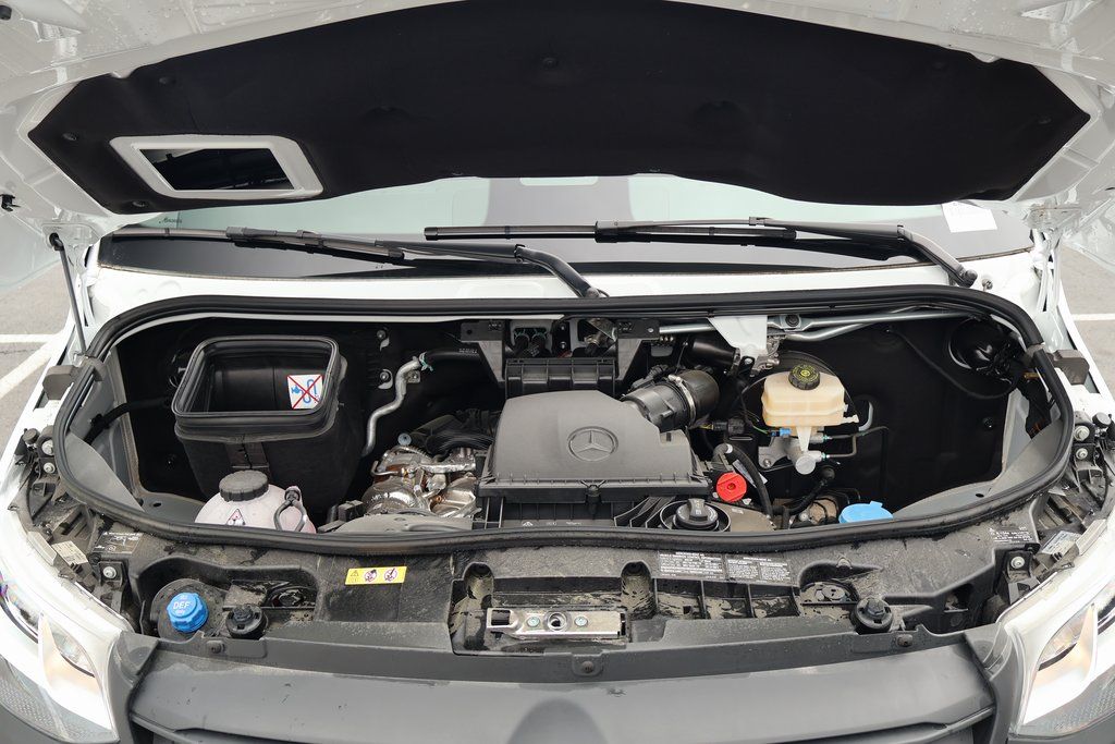 Thumbnail: 2025 Mercedes-Benz Sprinter - 8