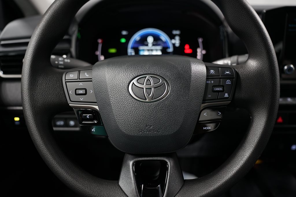 Thumbnail: 2025 Toyota Camry - 12