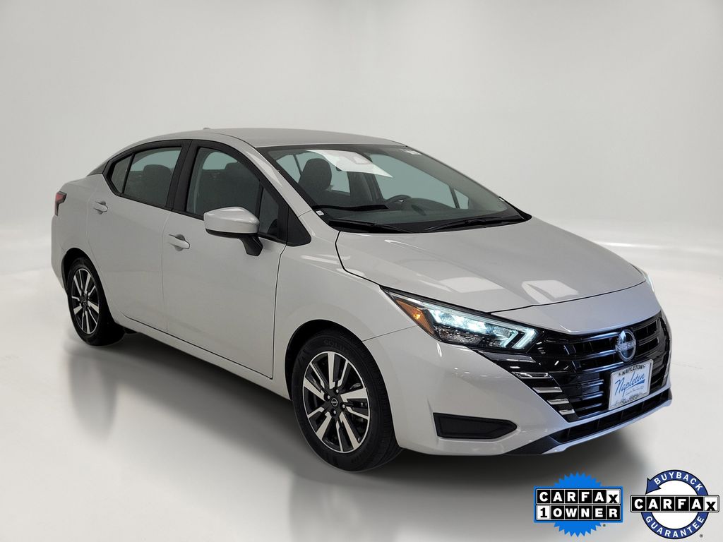 Brilliant Silver Metallic 2025 Nissan Versa Sedan Front-Wheel Drive Continuously Variable Transmission