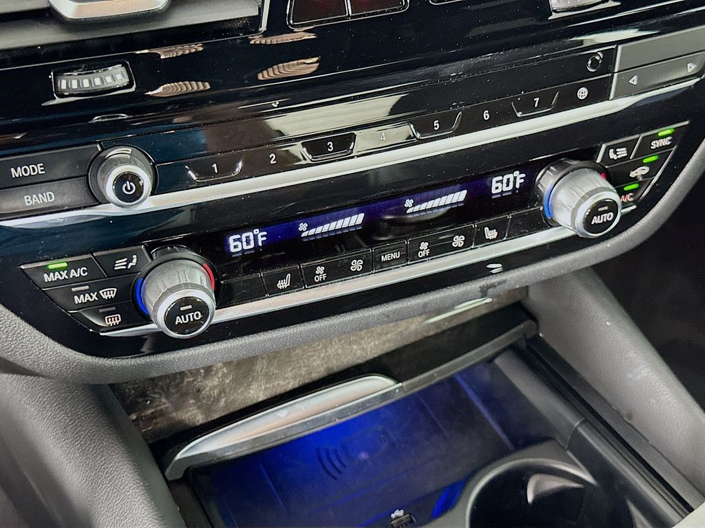 2022 BMW 5 Series 540i xDrive 16