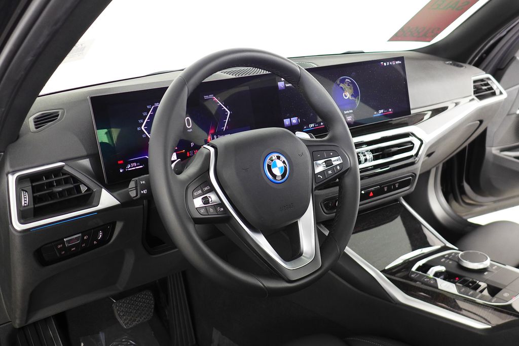 Thumbnail: 2023 BMW 3 Series - 31