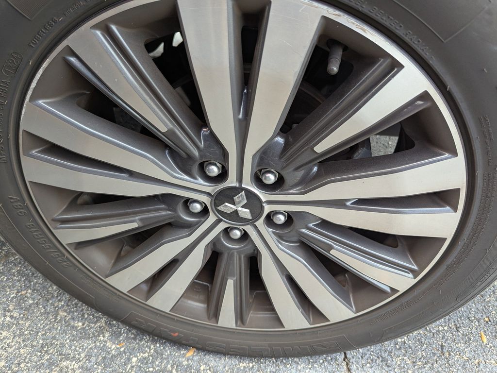 used 2020 Mitsubishi Outlander car, priced at $10,991