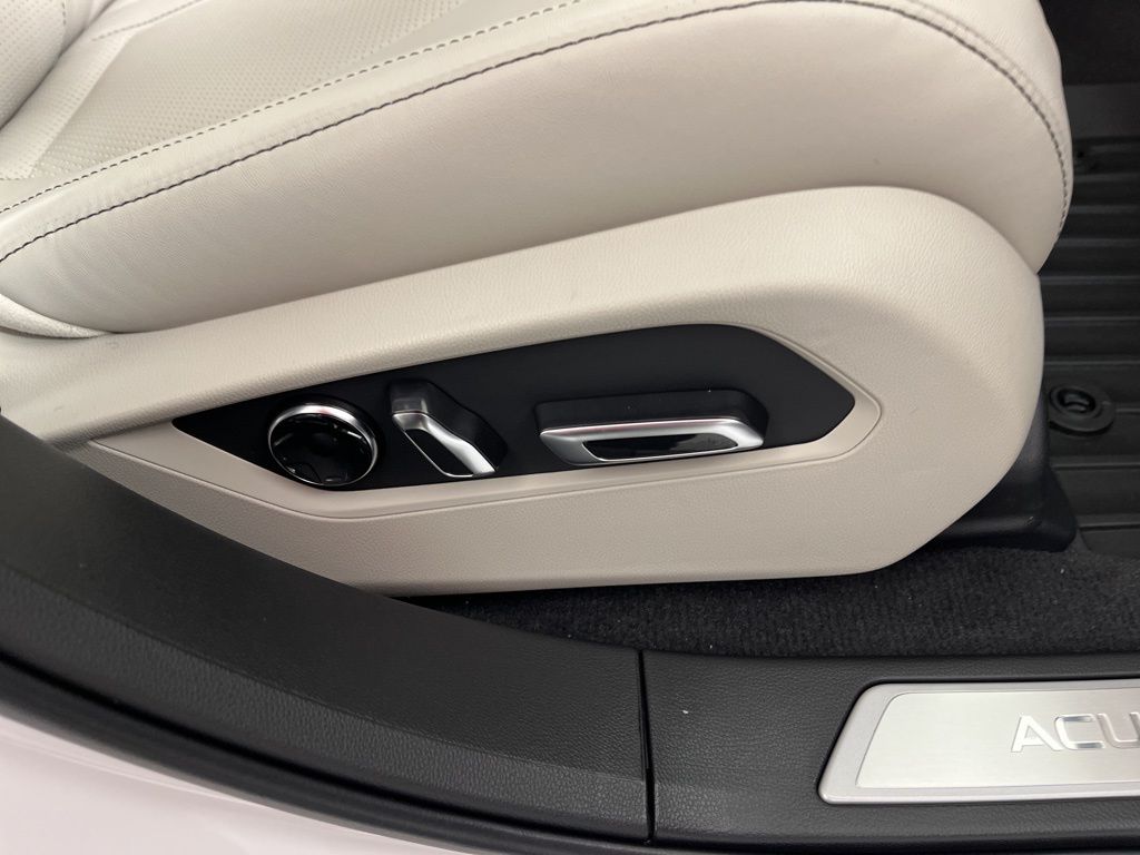 Thumbnail: 2026 Acura RDX - 7