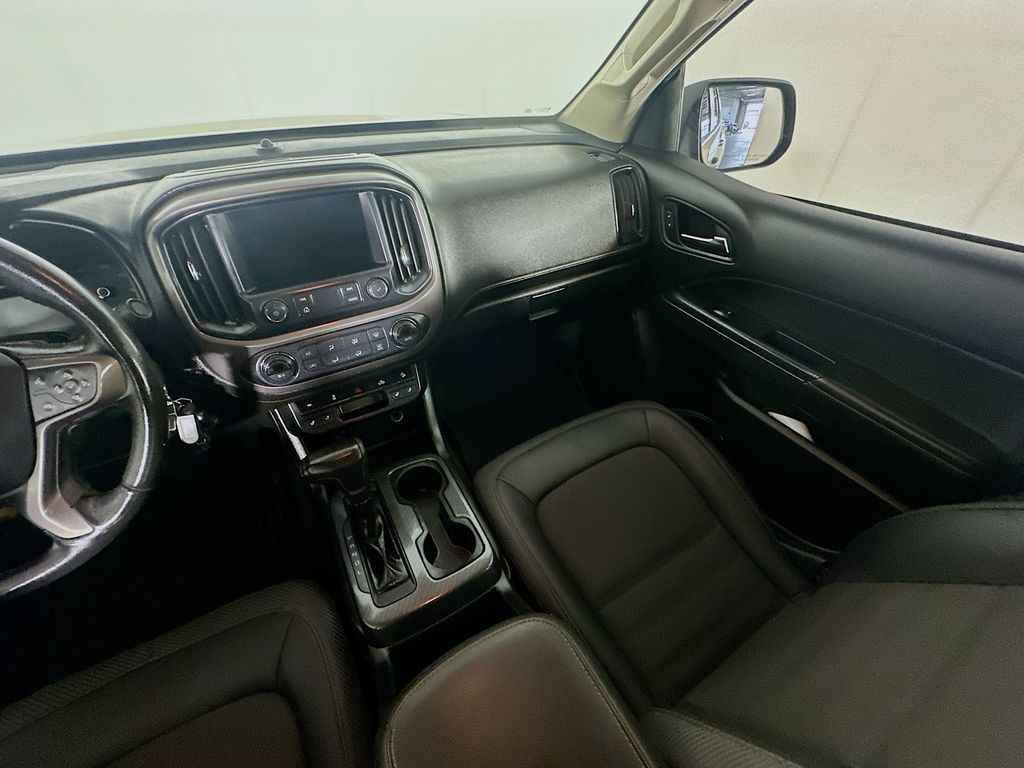 Used 2021 Beige GMC AT4 w/Cloth image 11