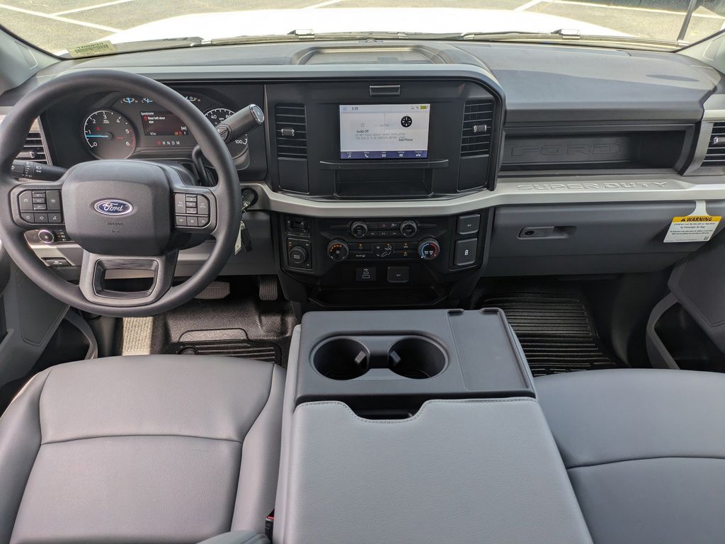 2026 Ford F-350 Chassis XL