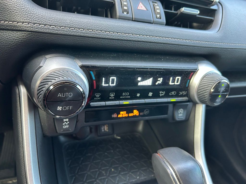 Thumbnail: 2024 Toyota RAV4 - 26