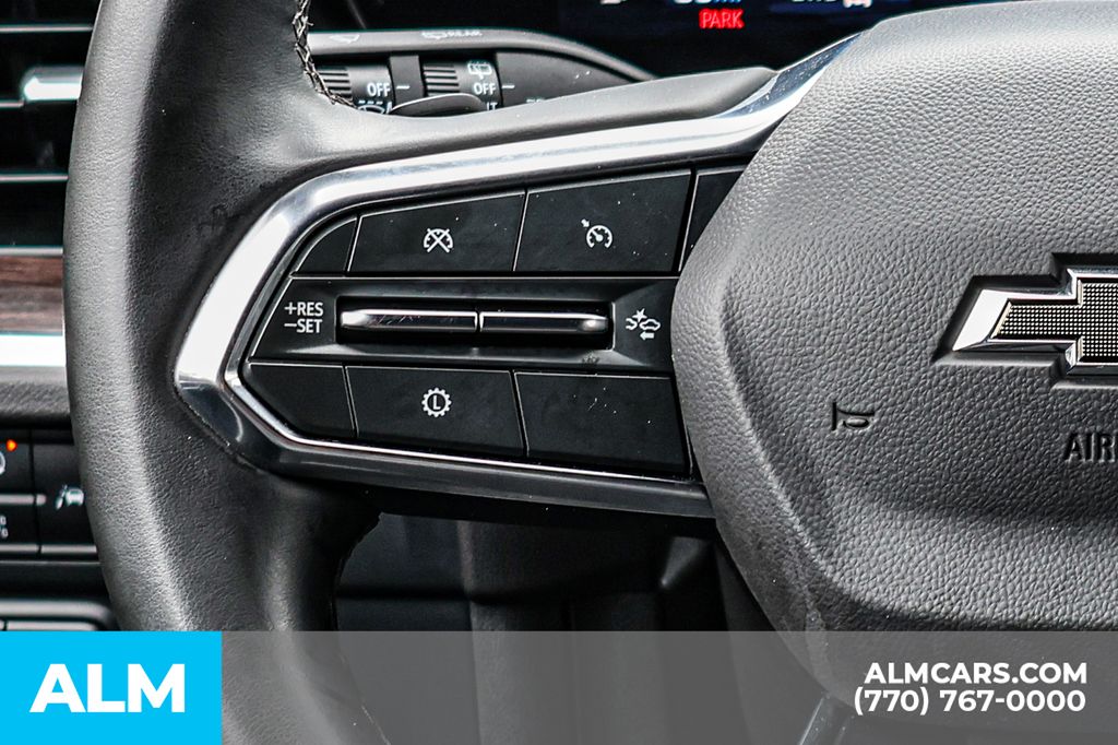 Used 2025 Black Chevrolet Z71 image 36