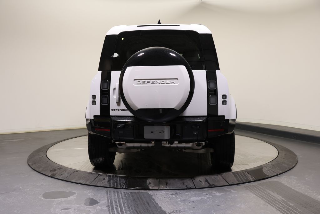 Thumbnail: 2026 Land Rover Defender - 4