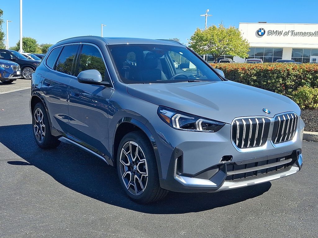 Thumbnail: 2026 BMW X1 - 2