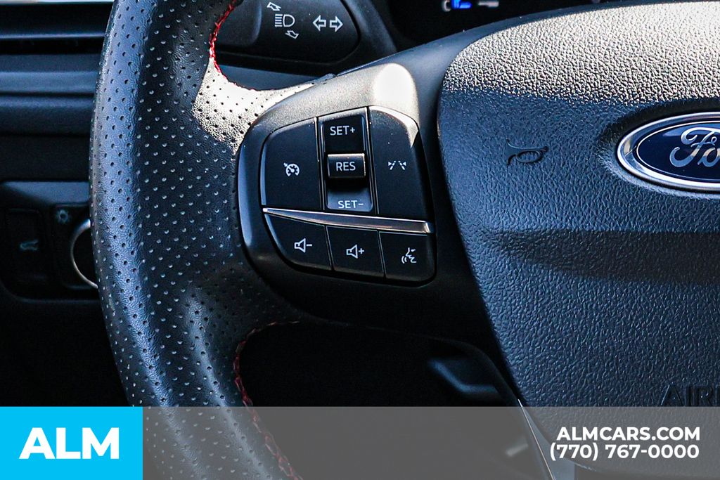 Used 2024 Gray Ford ST-Line image 36