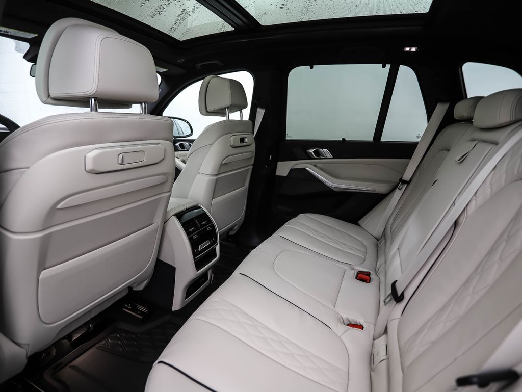 Thumbnail: 2026 BMW X5 - 22