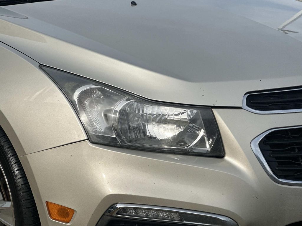 Thumbnail: 2016 Chevrolet Cruze - 5