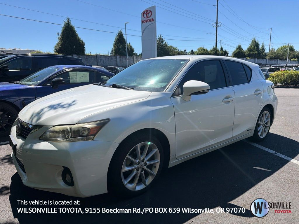 Starfire Pearl 2013 Lexus CT Hybrid 200h FWD Wagon Front-Wheel Drive Continuously Variable Transmission