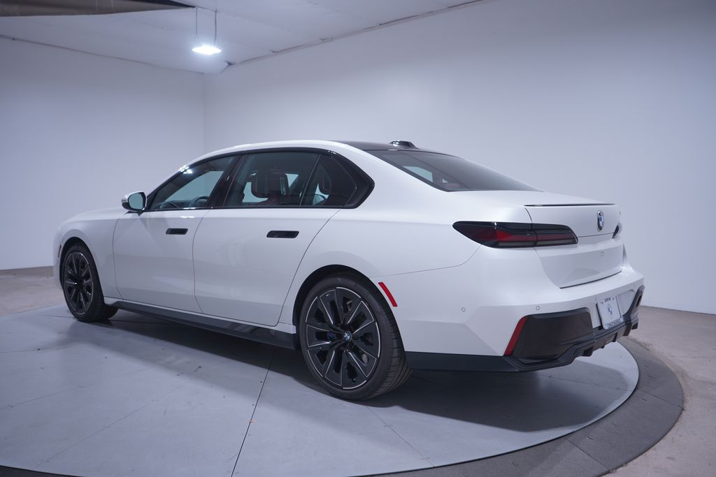 Thumbnail: 2025 BMW 7 Series - 3