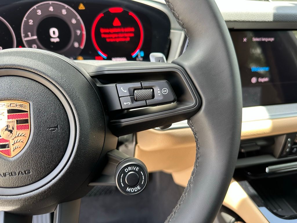 Thumbnail: 2025 Porsche Cayenne - 20