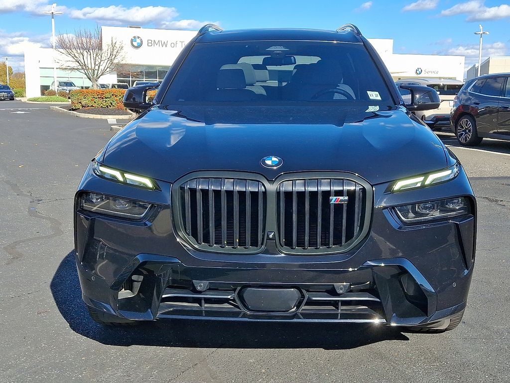 Thumbnail: 2023 BMW X7 - 2
