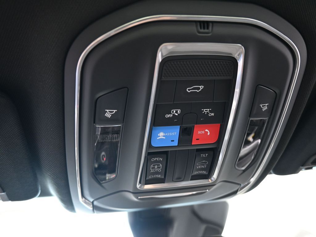 New 2025 Velvet Red Pearlcoat Jeep Laredo image 23