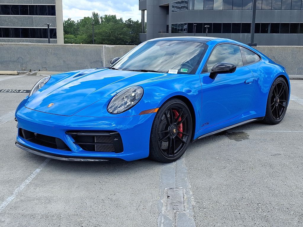 Thumbnail: 2022 Porsche 911 - 1