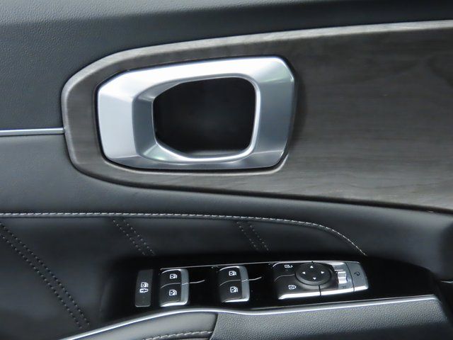 Thumbnail: 2024 Kia Sorento - 24