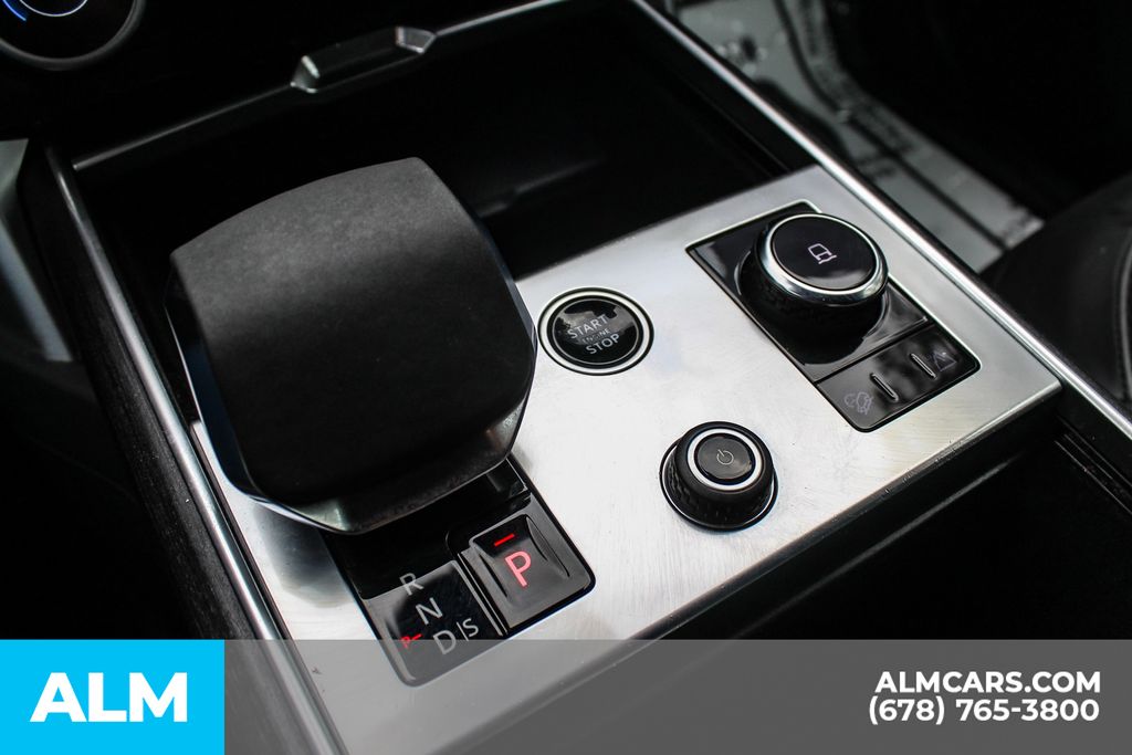 Used 2023 Gray Land Rover SE image 39