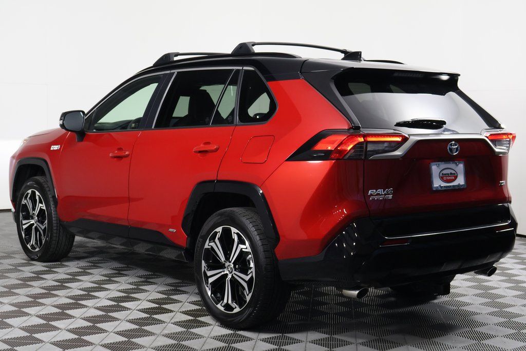 Thumbnail: 2022 Toyota RAV4 - 6