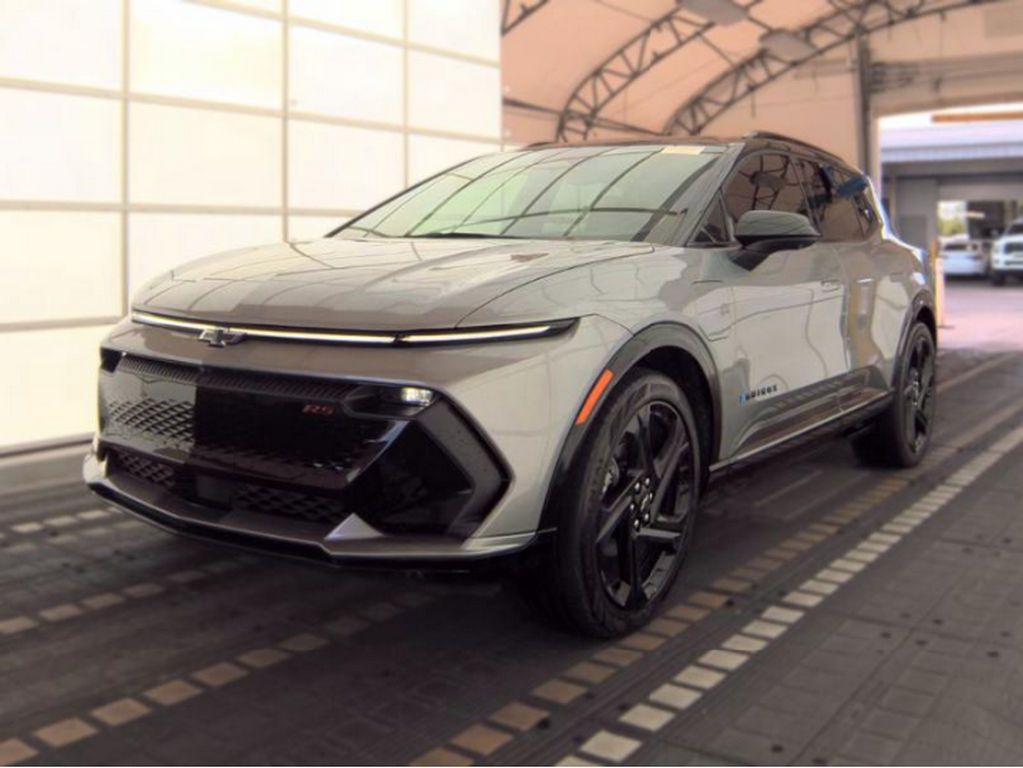 Used 2025 Gray Chevrolet RS image 2