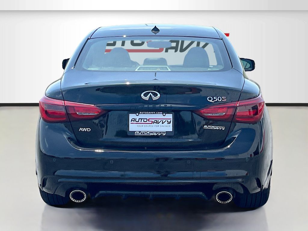 Used 2022 Black INFINITI Red Sport 400 image 6