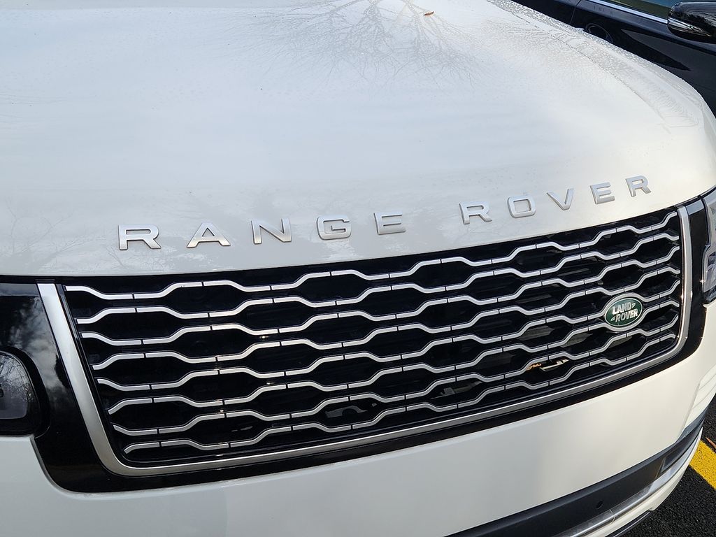Thumbnail: 2022 Land Rover Range Rover - 4