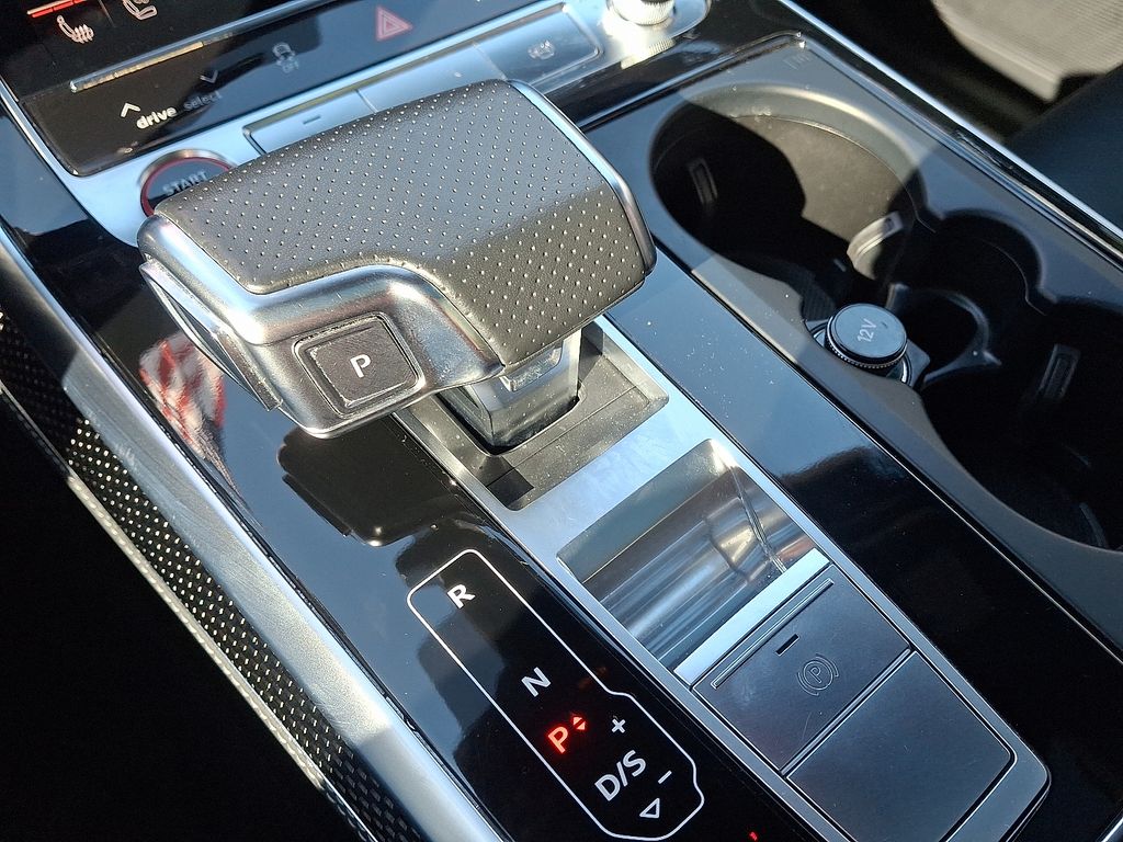 Thumbnail: 2023 Audi SQ7 - 15