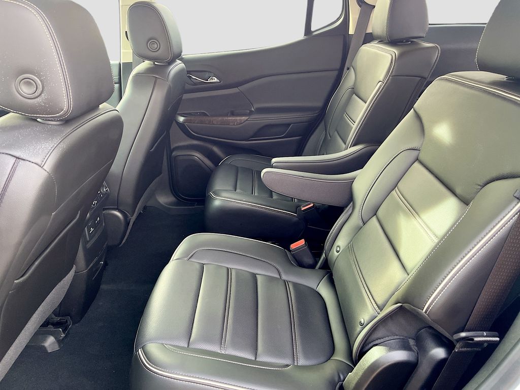 2023 GMC Acadia Denali - Photo 26