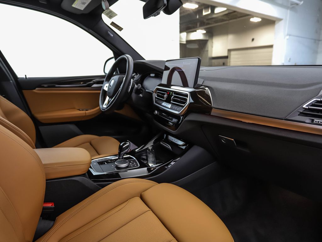 Thumbnail: 2024 BMW X3 - 29