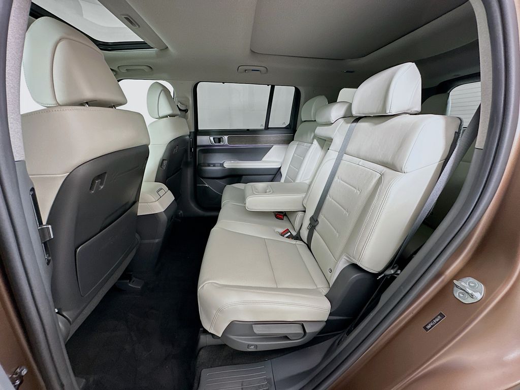 2024 Hyundai Santa Fe Limited 26