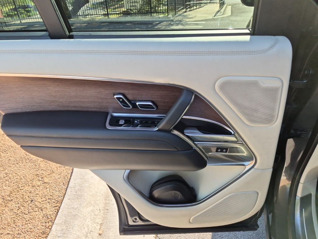 Used Car 2023 Land Rover Range Rover  Autobiography For Sale Under $110,000 In Austin, Texas