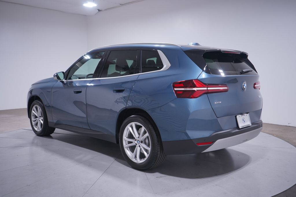 Thumbnail: 2025 BMW X3 - 3
