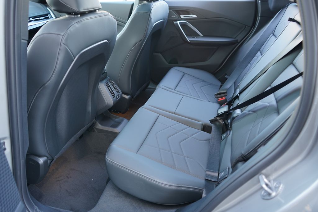 Thumbnail: 2026 BMW X1 - 19