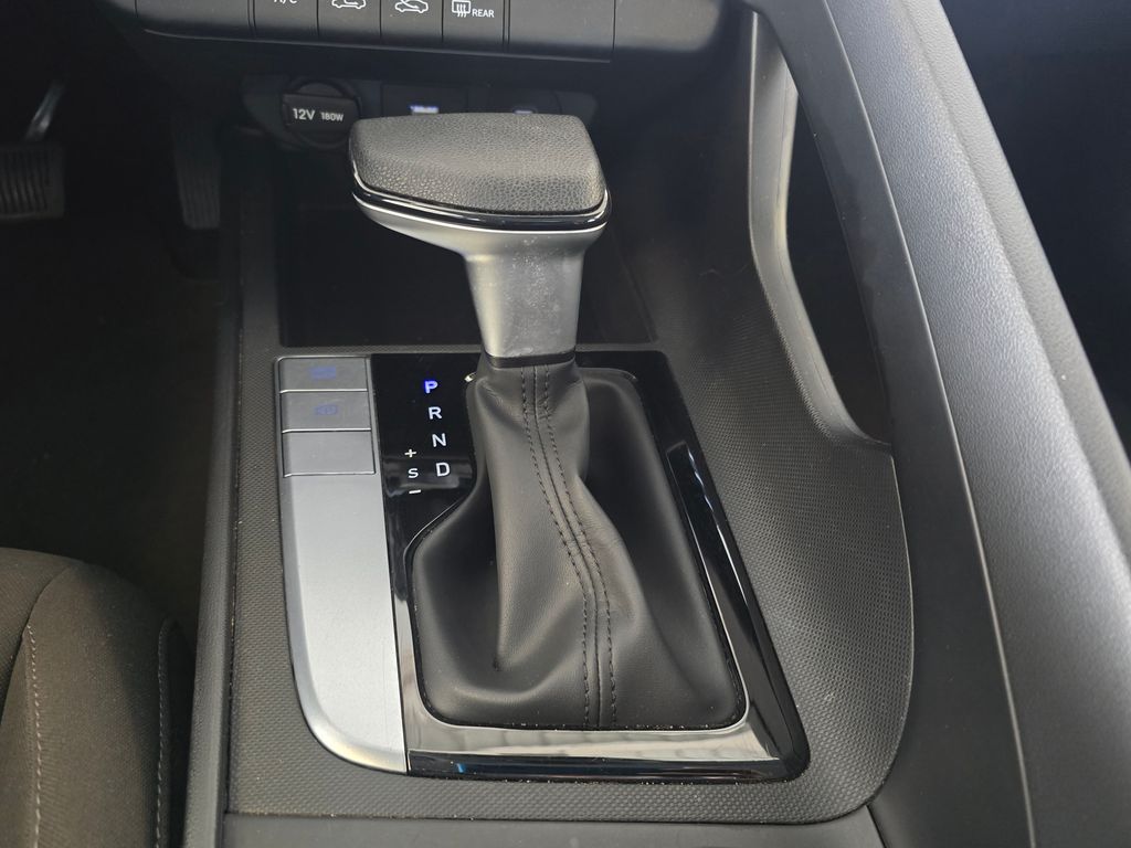 Thumbnail: 2025 Hyundai Elantra - 25