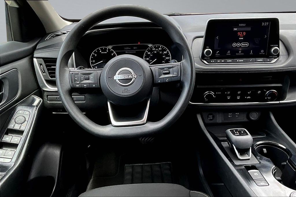 2024 Nissan Rogue S - 8