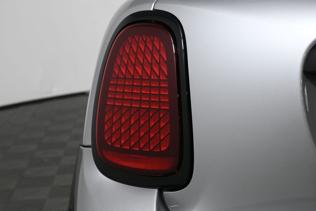 Thumbnail: 2026 MINI Cooper - 18