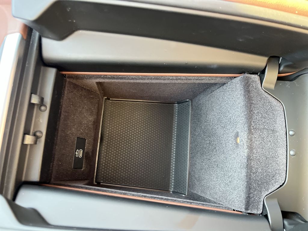 Thumbnail: 2024 BMW X7 - 21