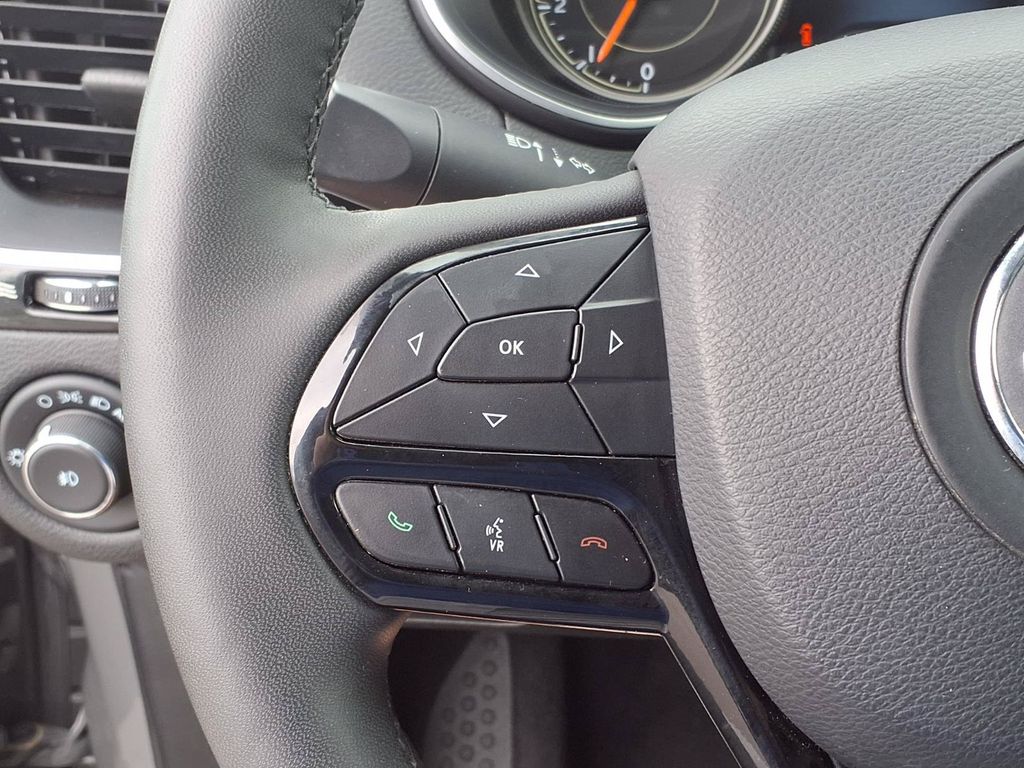 Used 2023 Jeep Cherokee SUV