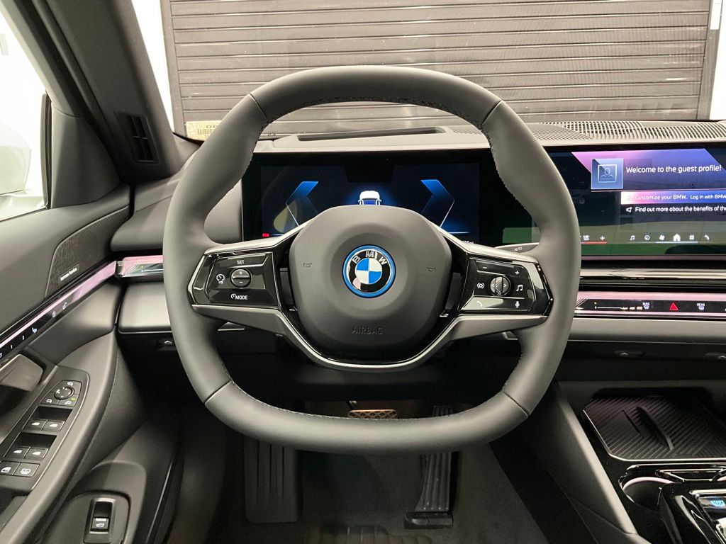 2024 BMW i5 eDrive40 11