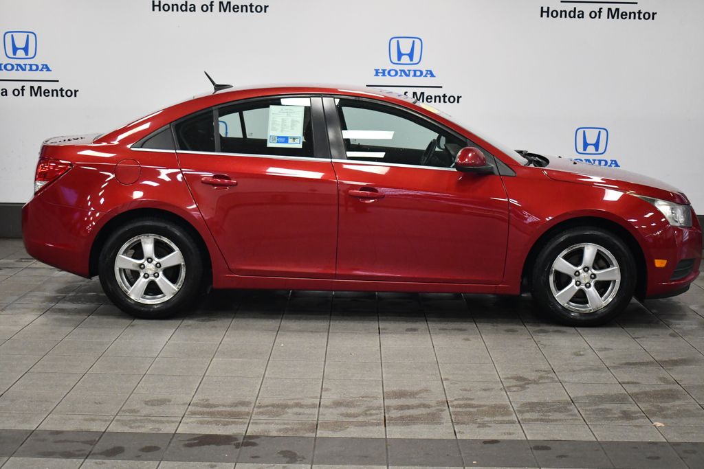 Thumbnail: 2011 Chevrolet Cruze - 7
