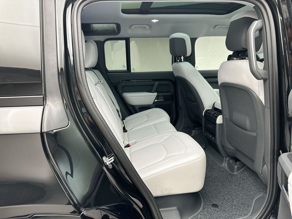 Thumbnail: 2025 Land Rover Defender - 12